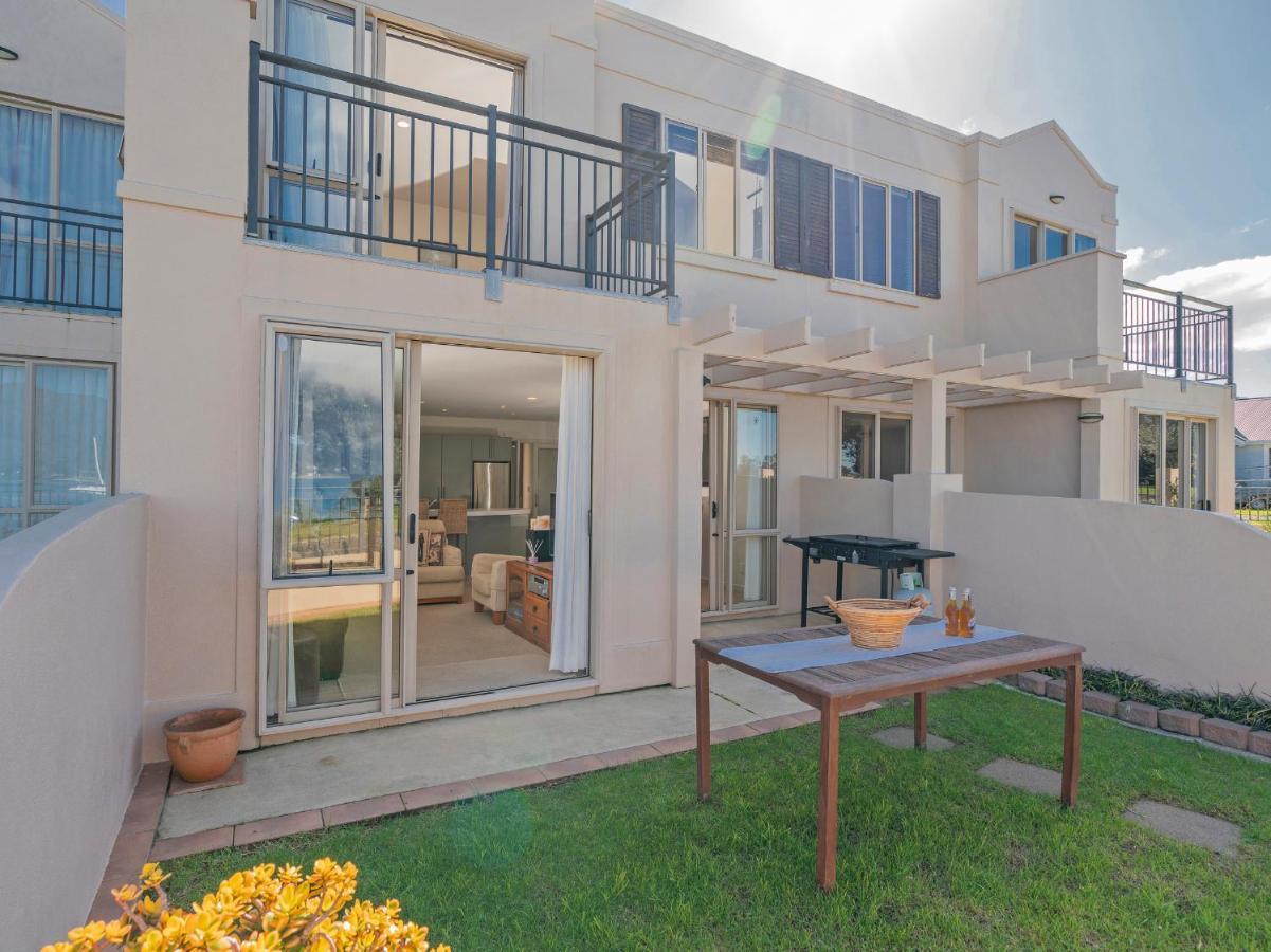 Tairua Waterfront Retreat - Tairua Apartment Exterior photo